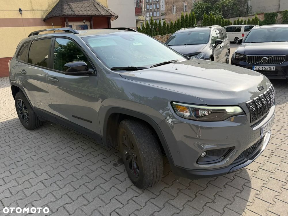 Jeep Cherokee - 6