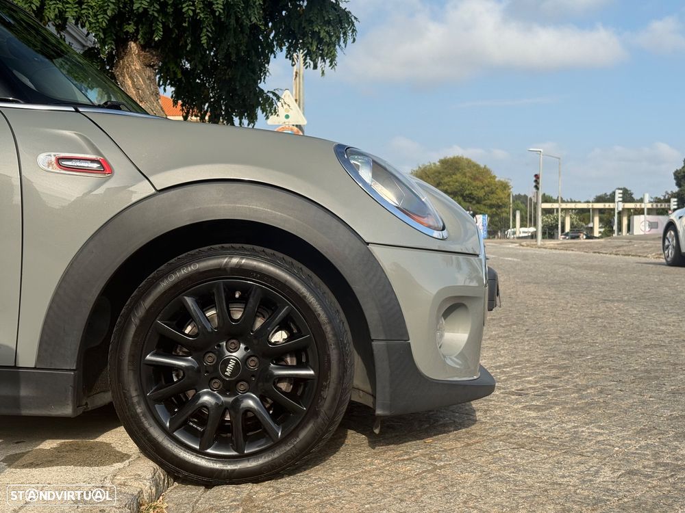 MINI 3 Portas One D - 11