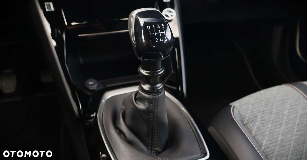 Peugeot 2008 - 32