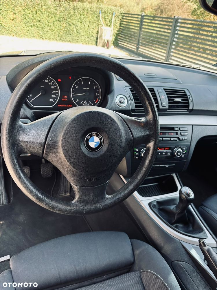 BMW Seria 1 118i - 7
