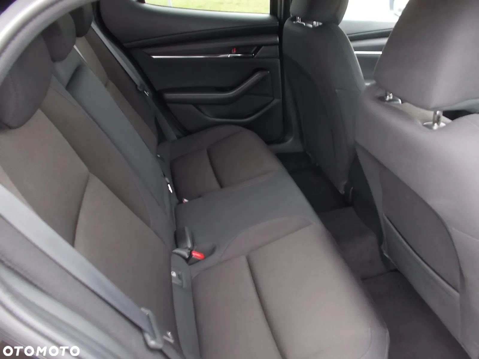 Mazda 3 SKYACTIV-D 1.8 SELECTION - 11
