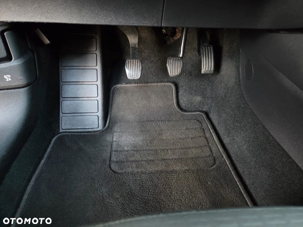 Ford Focus 1.5 EcoBlue Connected - 20