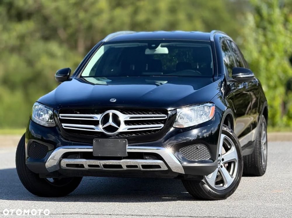 Mercedes-Benz GLC 300 4Matic 9G-TRONIC AMG Line - 1