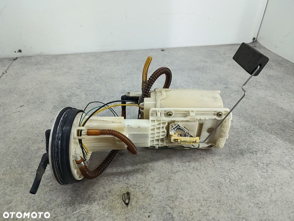 POMPA PALIWA AUDI A4 B6 8E0919051L 2.0 20V - 7