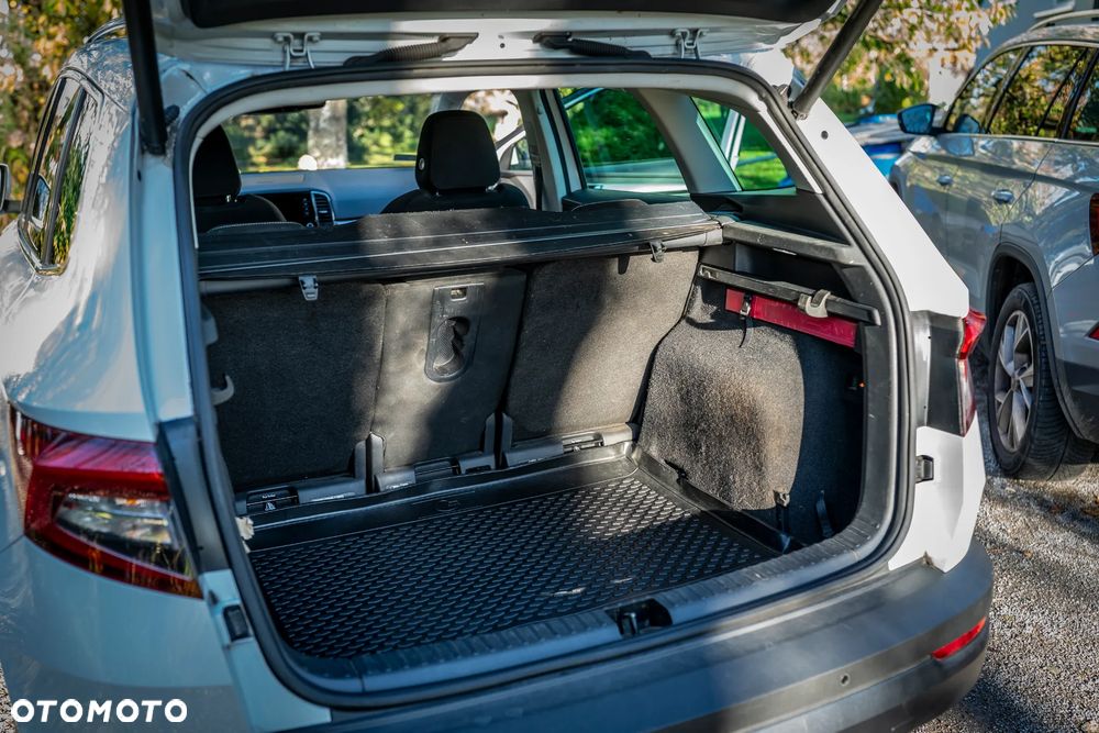 Skoda Karoq 1.5 TSI ACT 4x4 Style DSG - 7