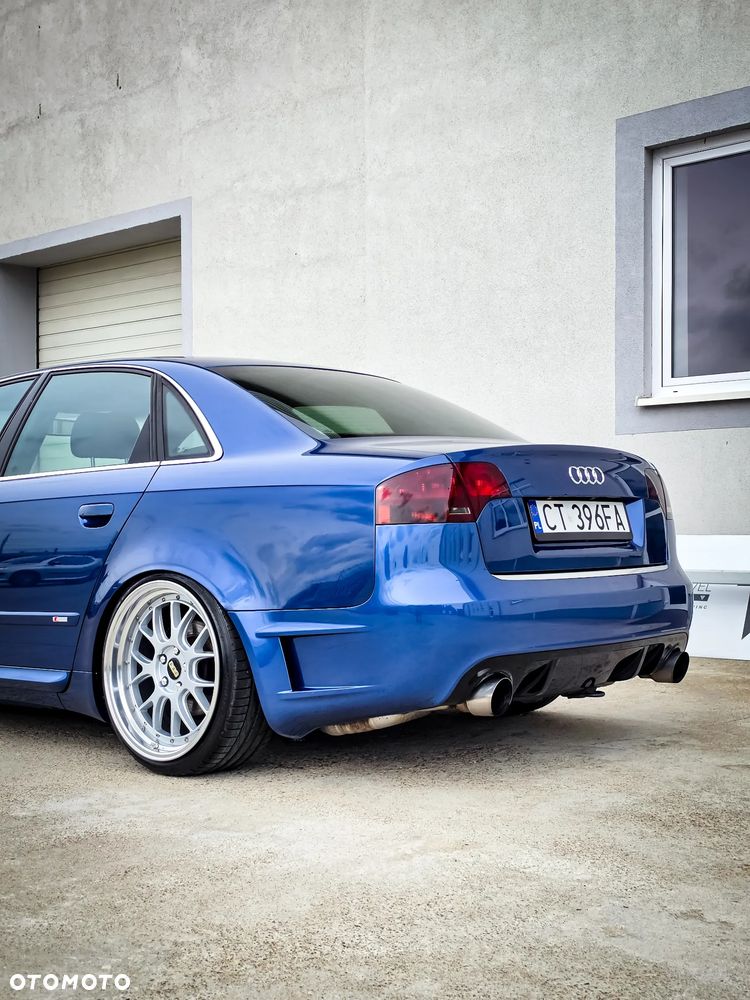 Audi A4 Limousine - 2
