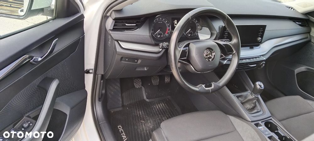 Skoda Octavia - 13