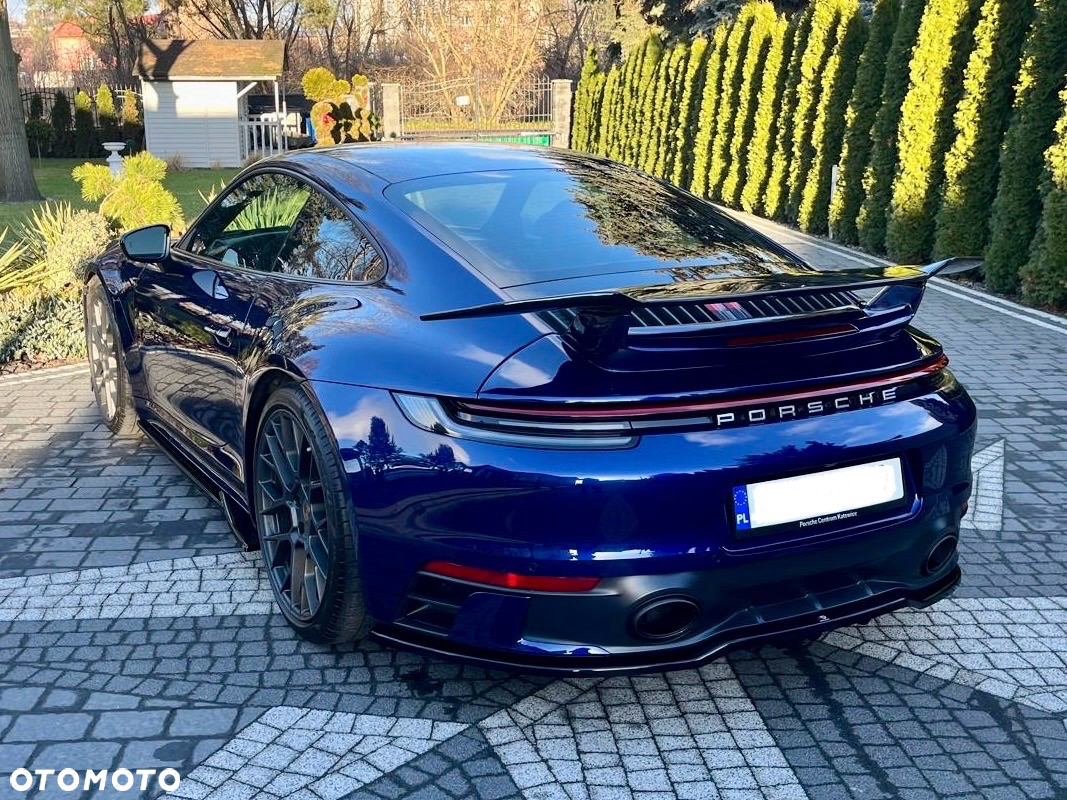 Porsche 911 Carrera - 8