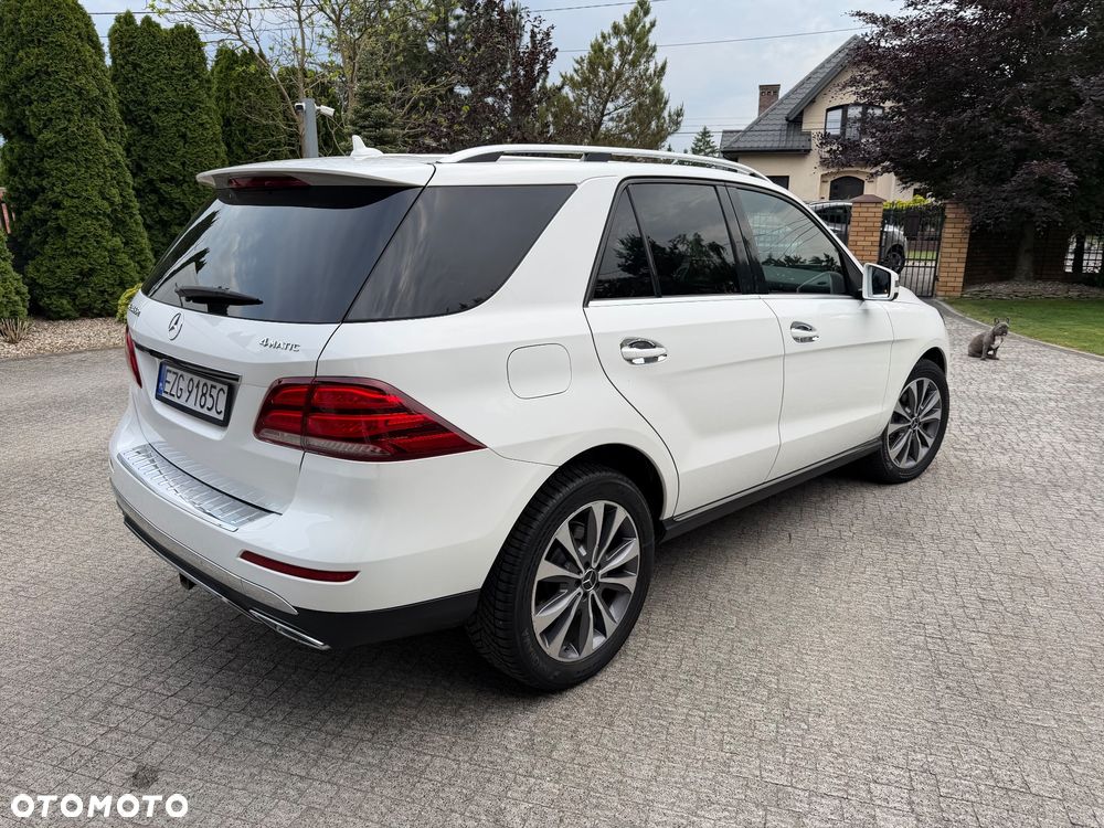 Mercedes-Benz GLE - 9