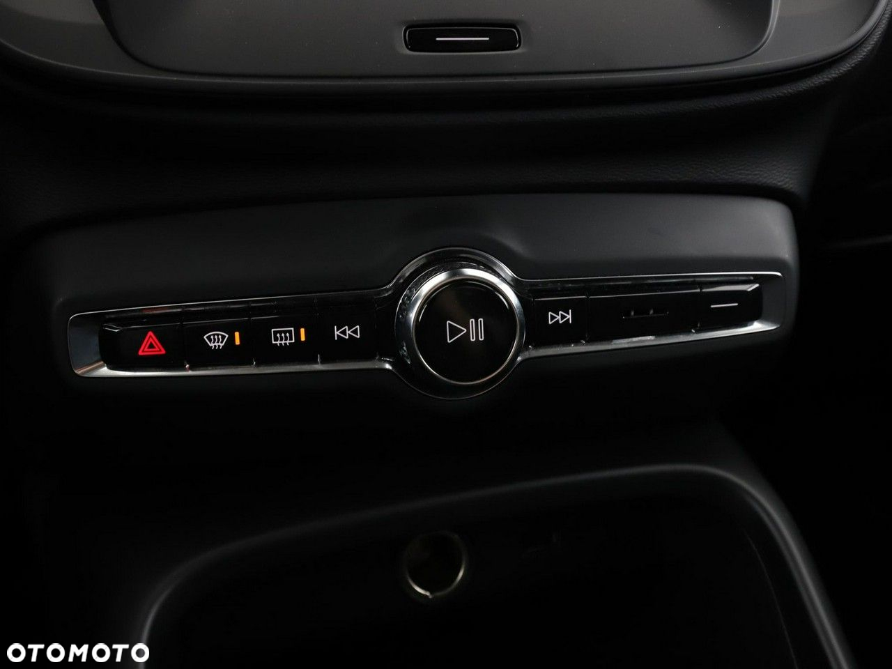 Volvo XC 40 T2 Momentum Core - 27
