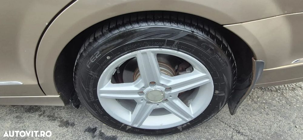 Mercedes-Benz C - 23