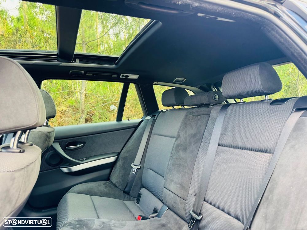 BMW 320 d Touring Pack M - 47