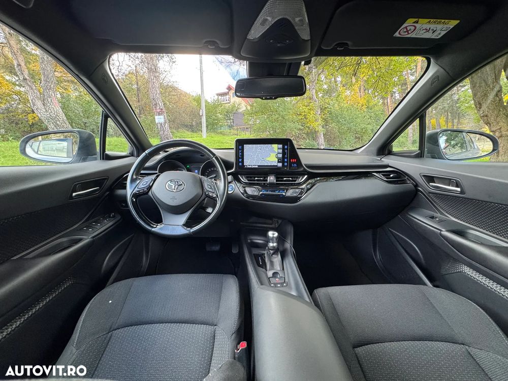 Toyota C-HR Hybrid Business-Edition - 7