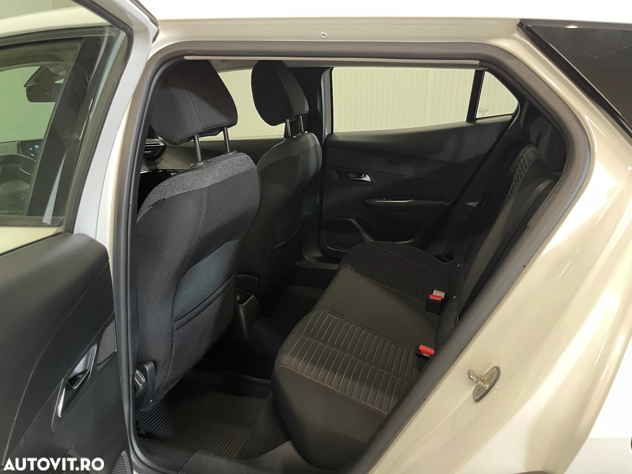 Peugeot 2008 1.5 BlueHDI FAP Active - 9