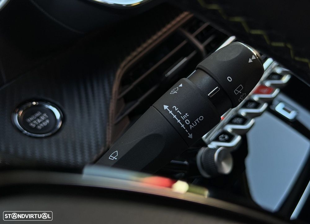 Peugeot e-2008 50 kWh GT - 12