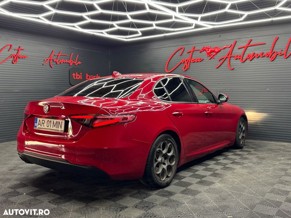 Alfa Romeo Giulia 2.2 JTDM Aut. - 4