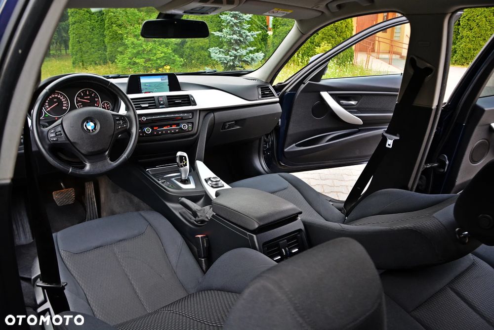BMW Seria 3 320d Sport-Aut - 27