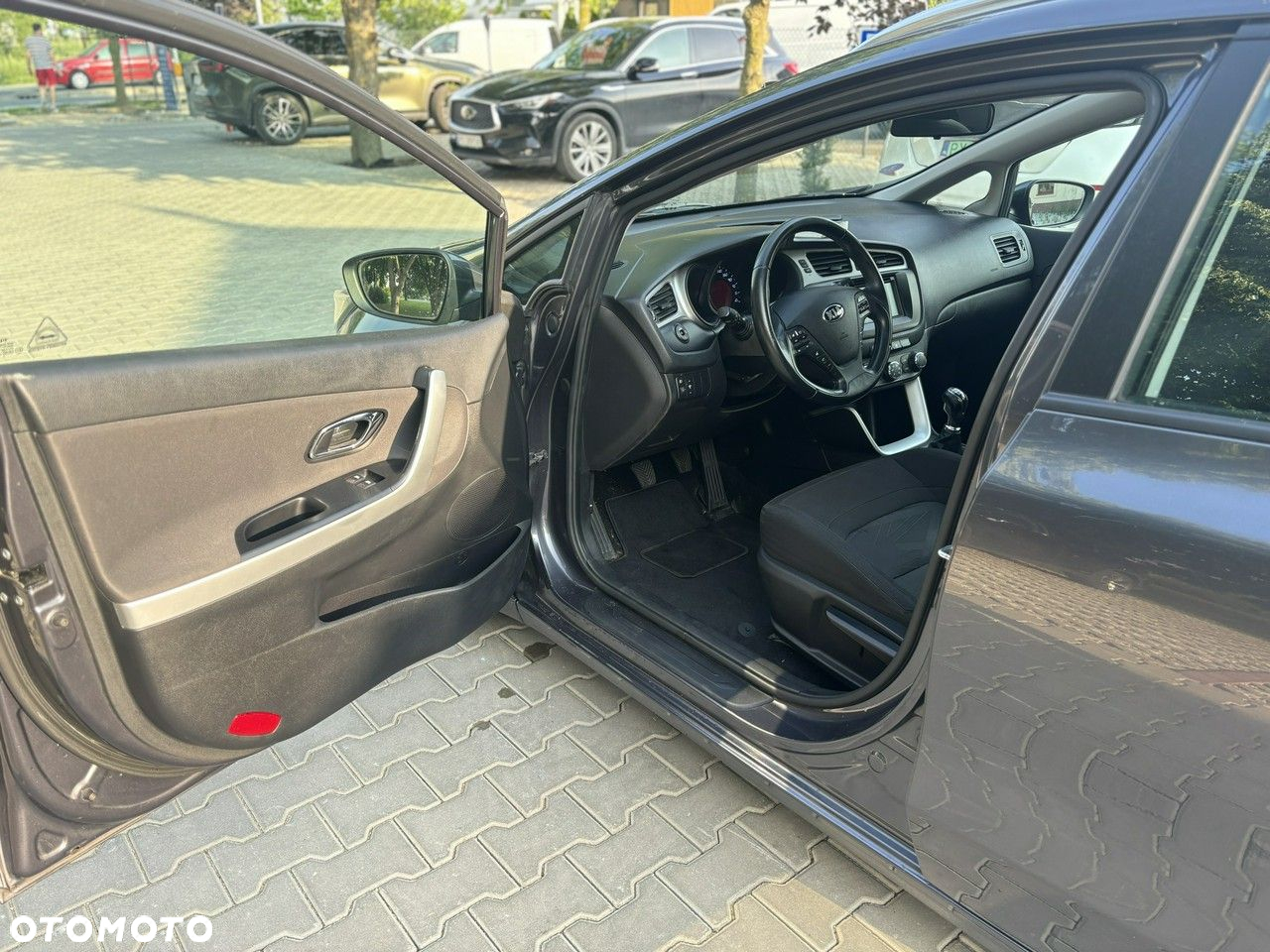 Kia Ceed - 10