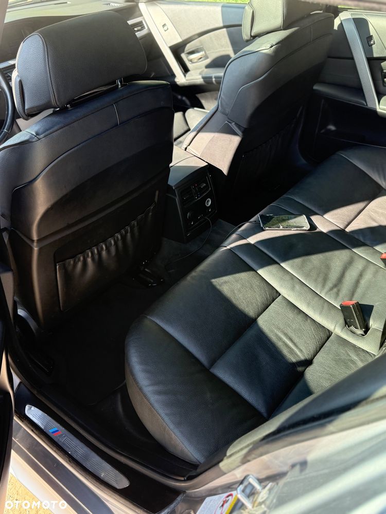 BMW Seria 5 530xd - 38