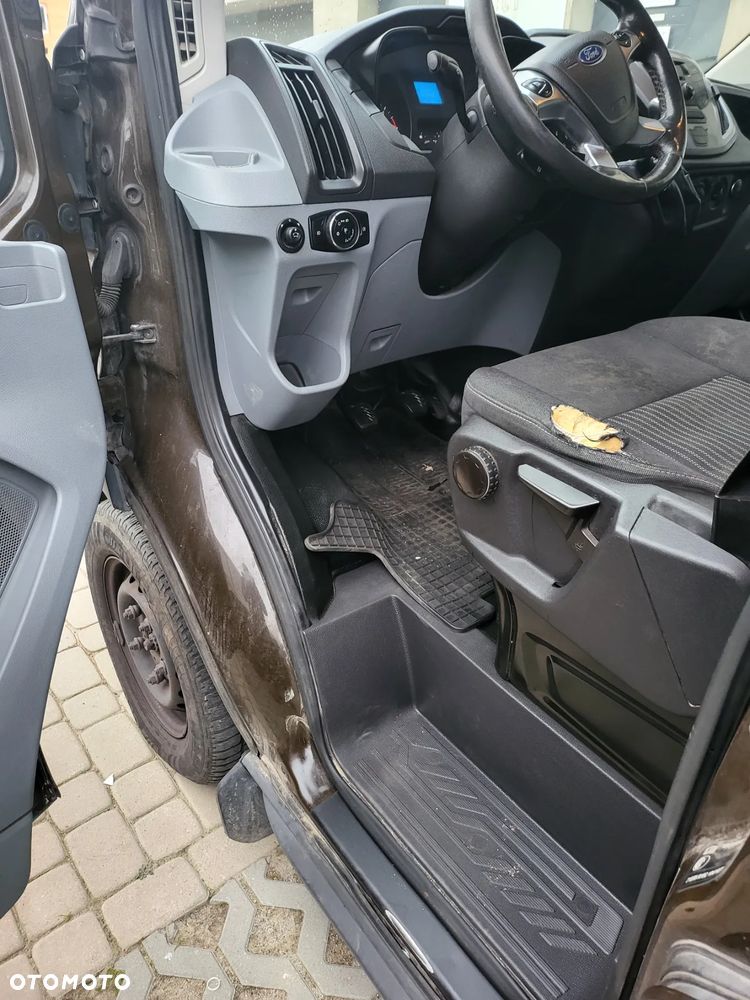 Ford Transit - 9