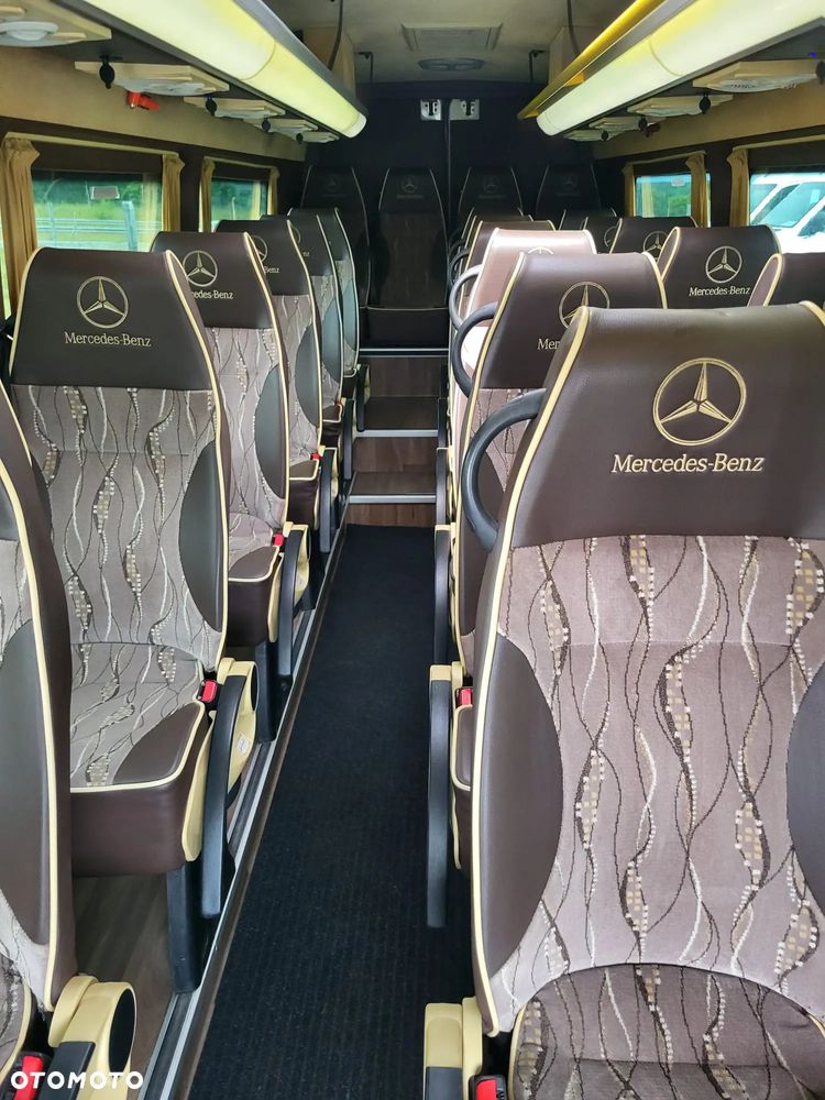 Mercedes-Benz Sprinter 519 CDI 24 miejsca + 4 stojące - 16