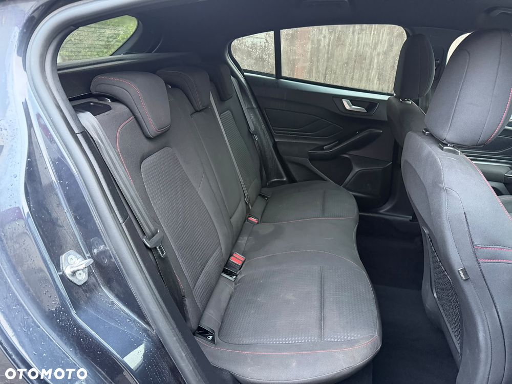 Ford Focus - 16