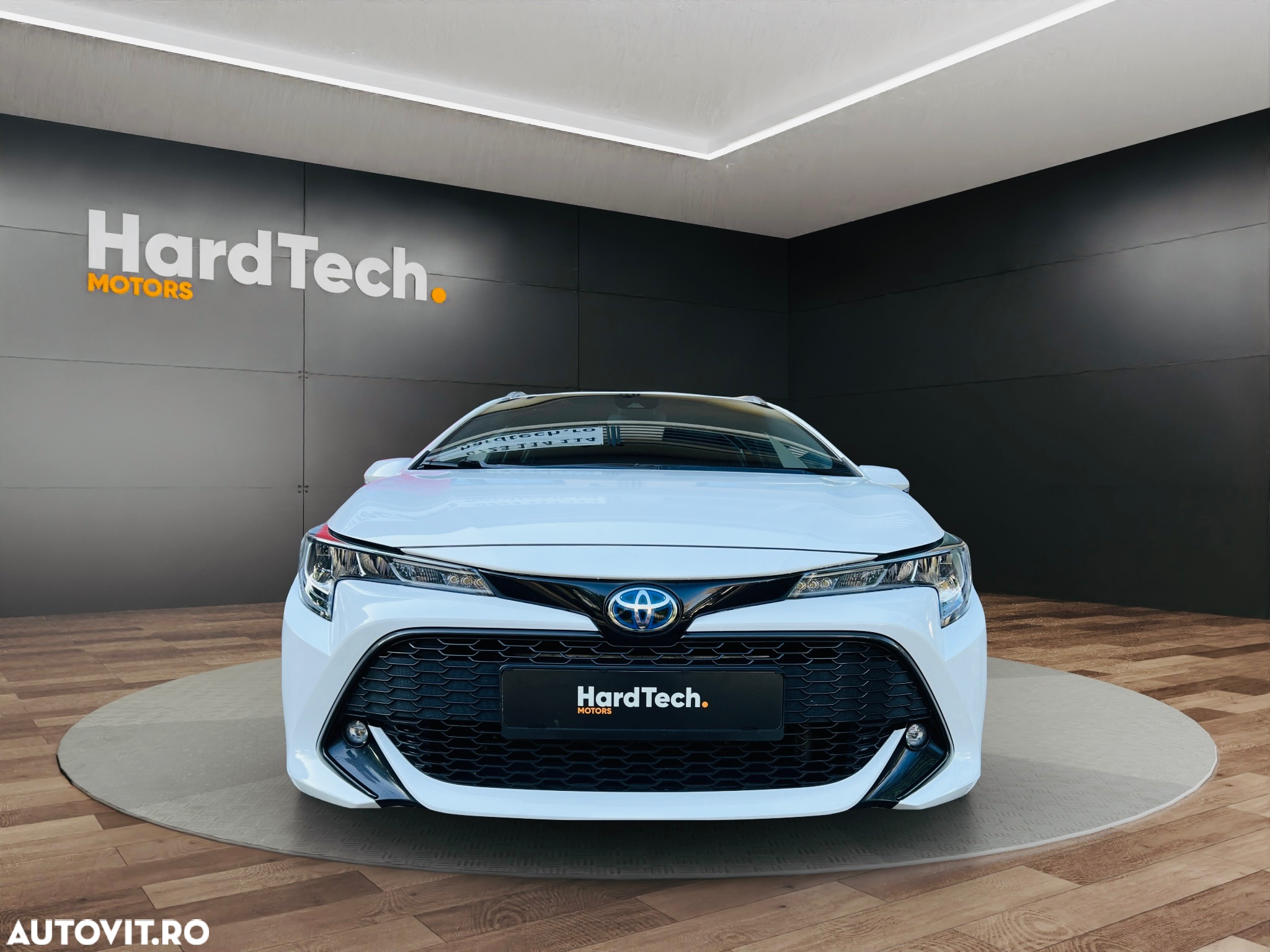 Toyota Corolla 1.8 Hybrid Touring Sports Business Edition - 2