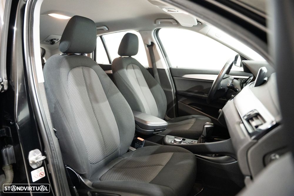 BMW X1 25 e xDrive Corporate Edition - 15