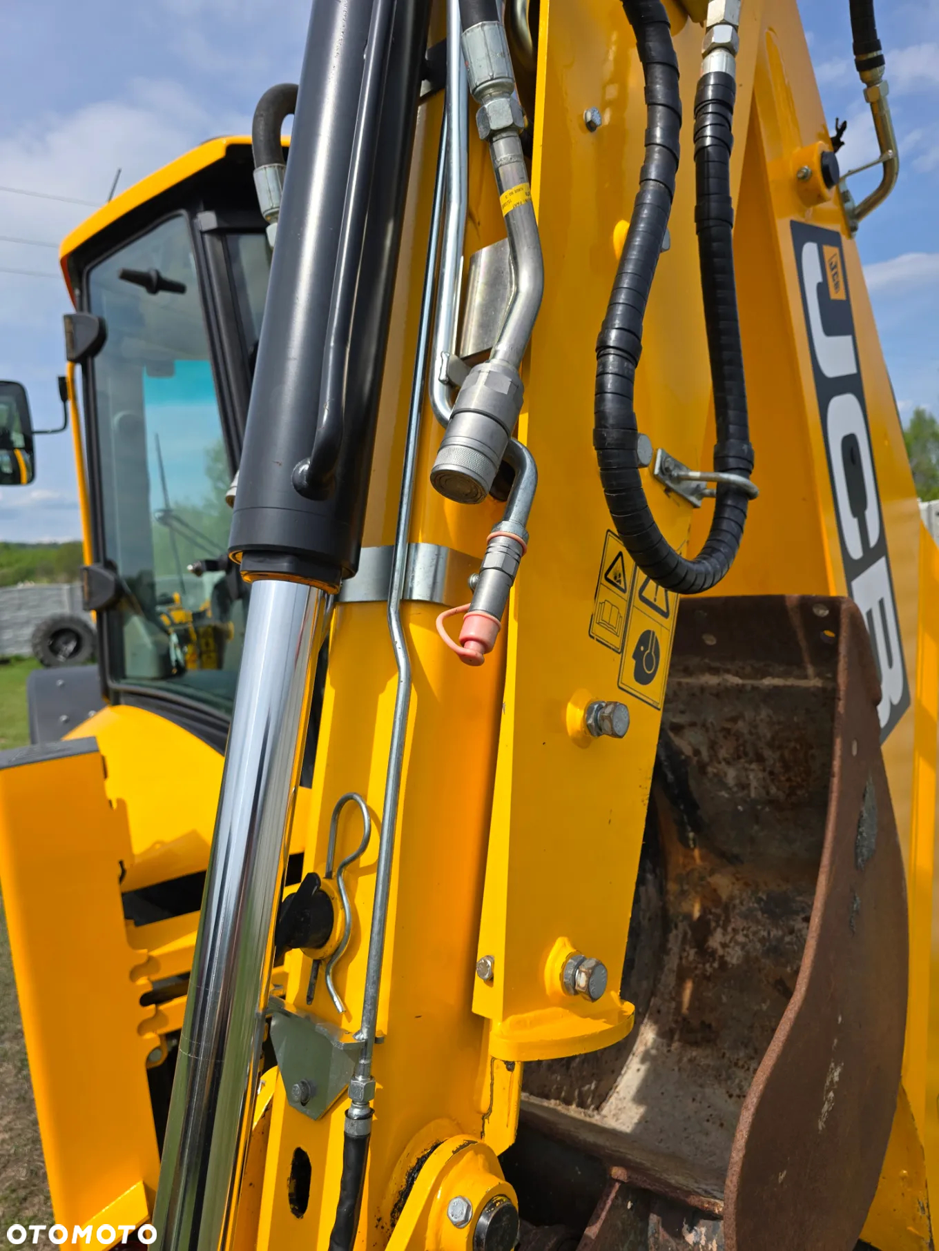 JCB - 15