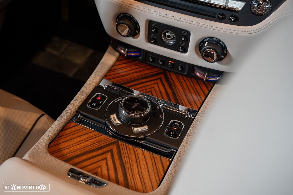 Rolls Royce Wraith Standard - 20