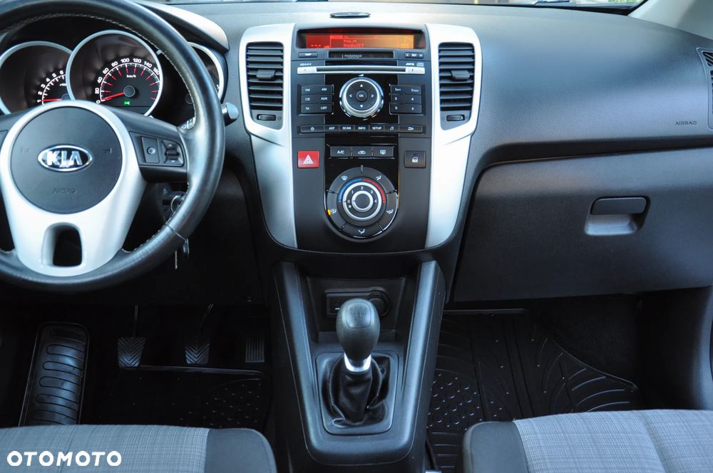 Kia Venga 1.4 S - 12