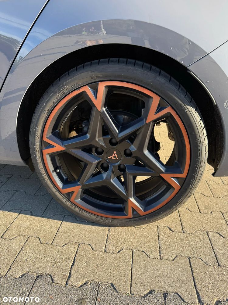 Cupra Leon 1.5 eTSI mHEV DSG - 5