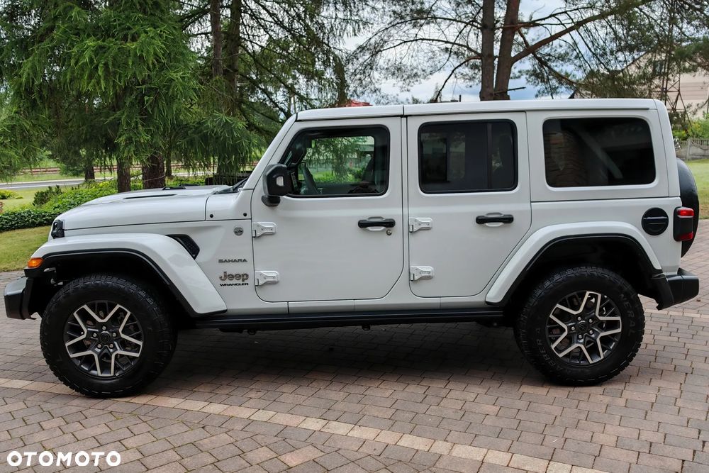 Jeep Wrangler Unlimited GME 2.0 Turbo Sahara - 2