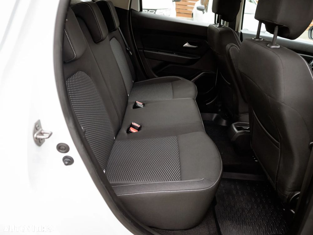 Dacia Duster 1.5 Blue dCi 4WD Comfort - 24