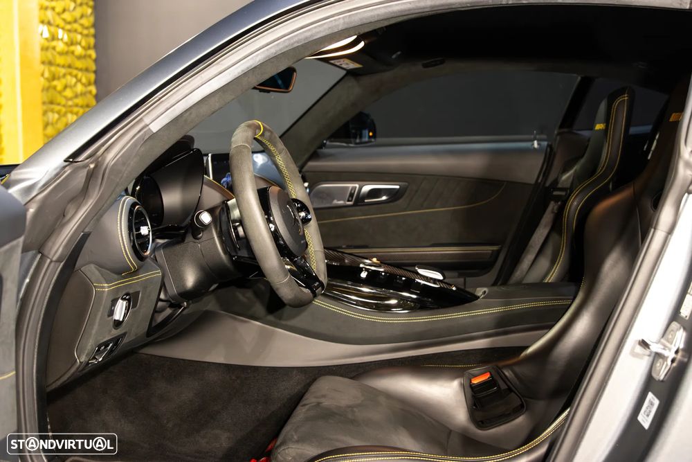 Mercedes-Benz AMG GT R - 60