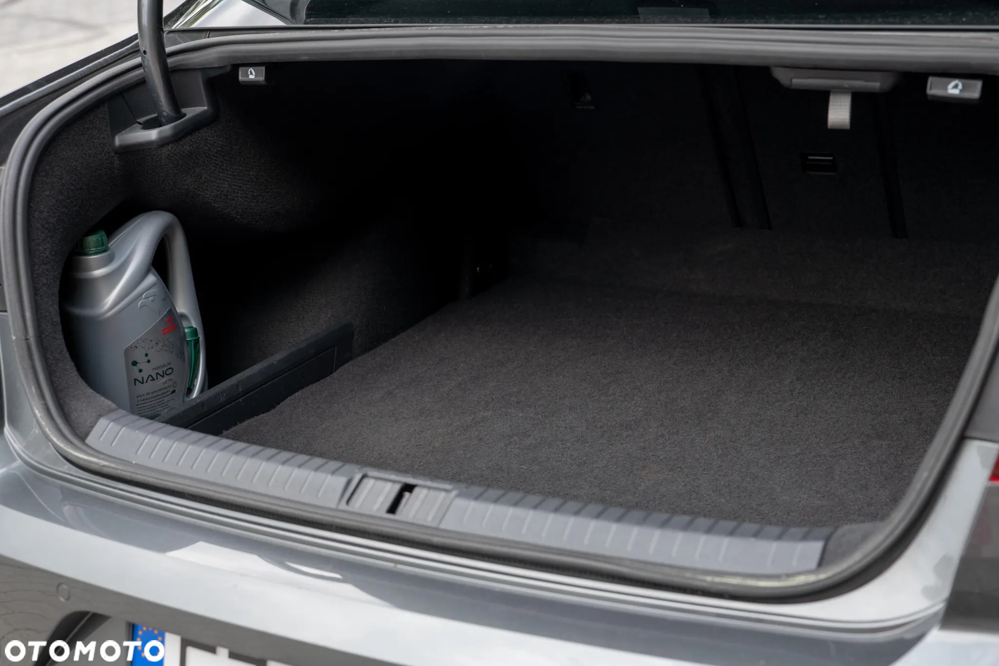 Volkswagen Passat - 8