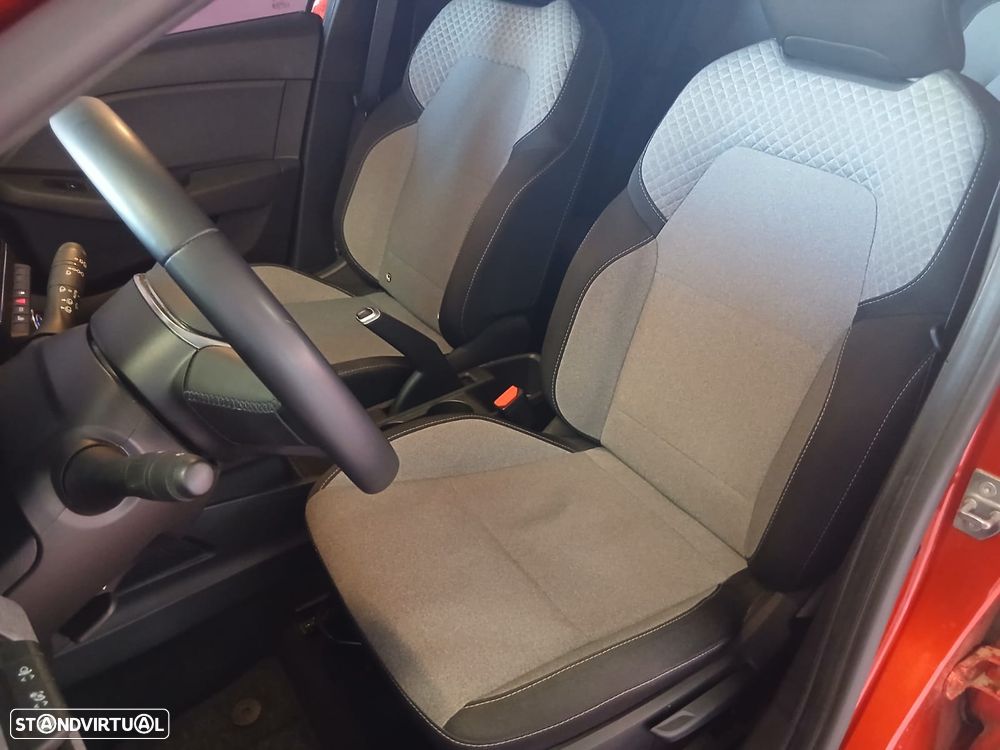 Renault Clio 1.0 TCe Evolution - 25