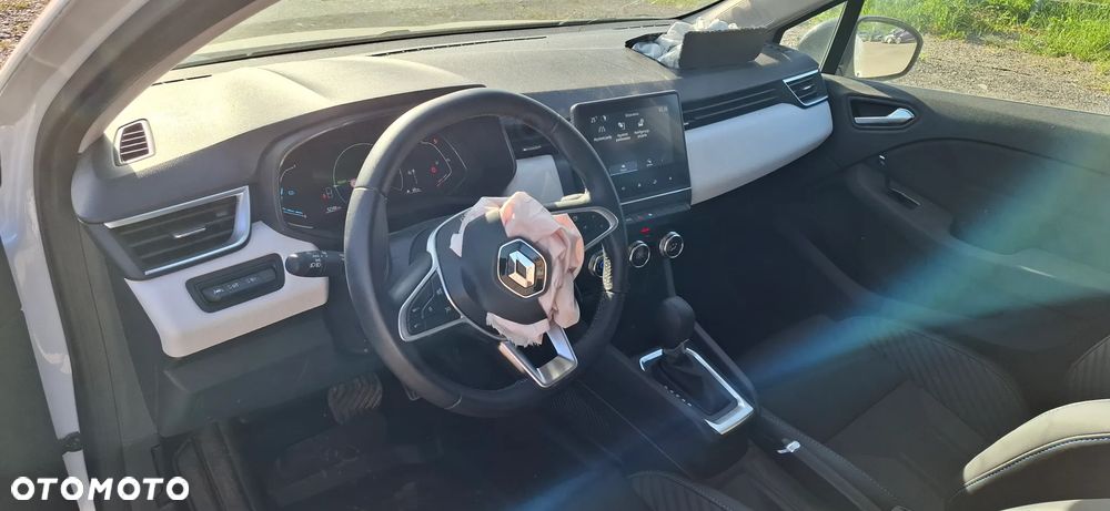 Renault Clio E-TECH 140 BUSINESS EDITION - 14