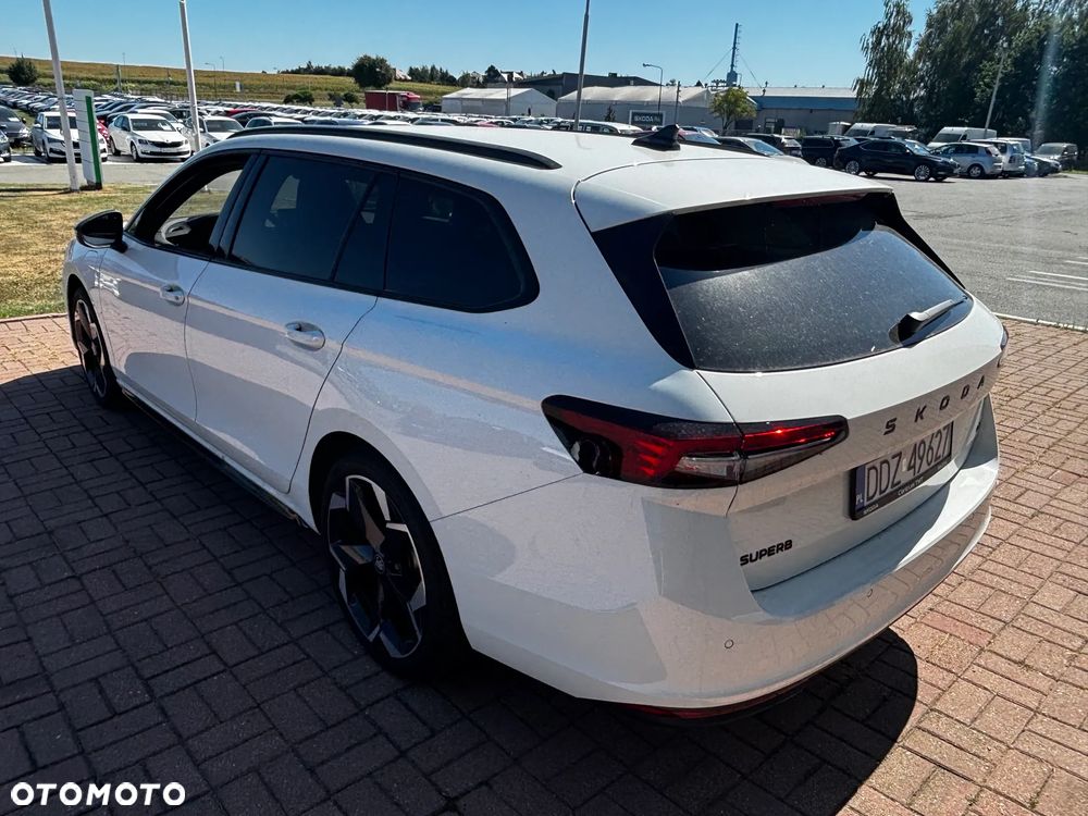 Skoda Superb 1.5 TSI Plug-in Hybrid Sportline DSG - 8