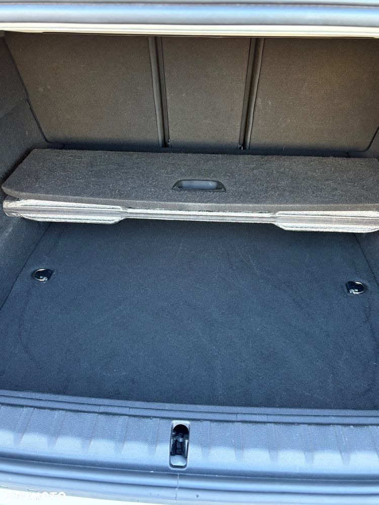 BMW Seria 2 218i - 22