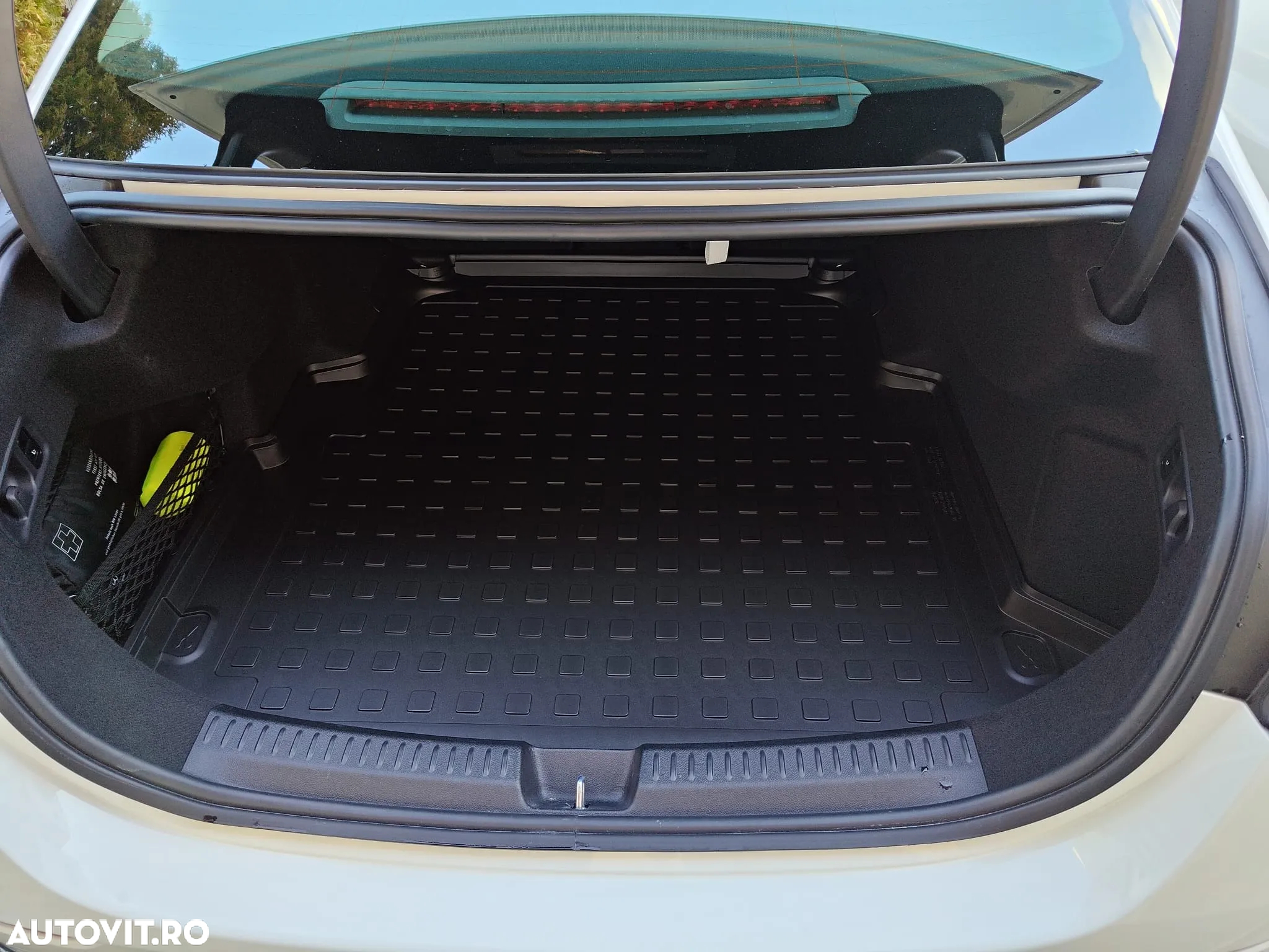 Mercedes-Benz E 200 T 9G-TRONIC Edition AVANTGARDE - 12