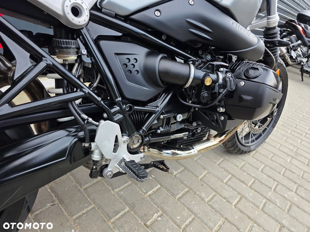 BMW R - 9
