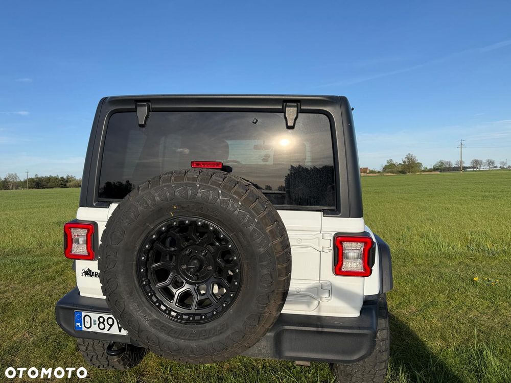 Jeep Wrangler - 9
