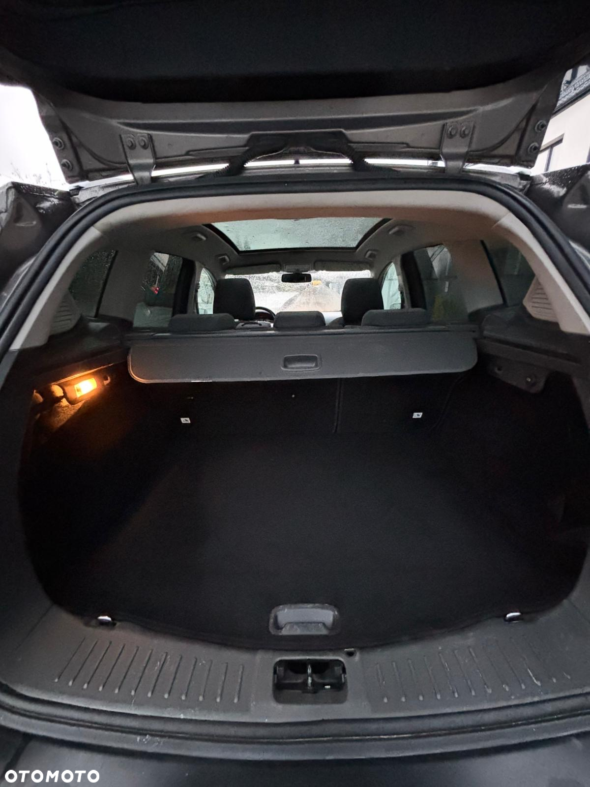 Ford Kuga 2.0 TDCi 4x4 Champions Edition - 23