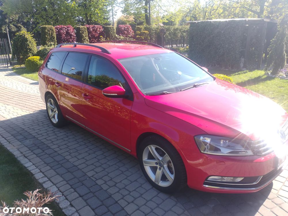 Volkswagen Passat 2.0 TDI Individual - 11