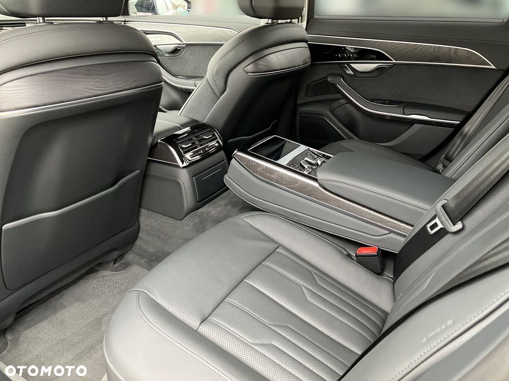 Audi A8 - 15