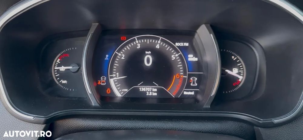 Renault Megane Grandtour TCe 140 GPF INTENS - 17