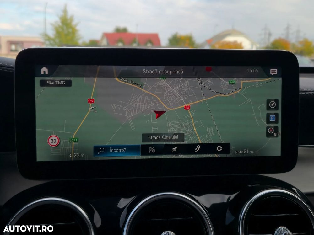 Mercedes-Benz GLC 300 e 4Matic 9G-TRONIC AMG Line Advanced - 24