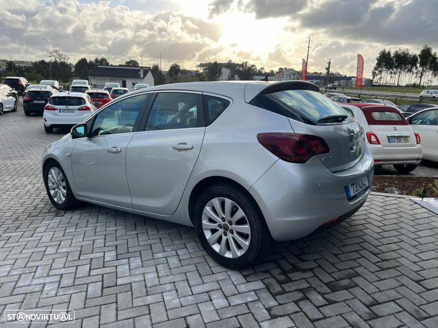 Opel Astra 1.7 CDTi Cosmo Start/Stop - 4