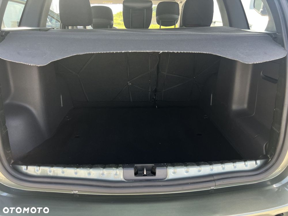 Dacia Duster 1.6 - 17